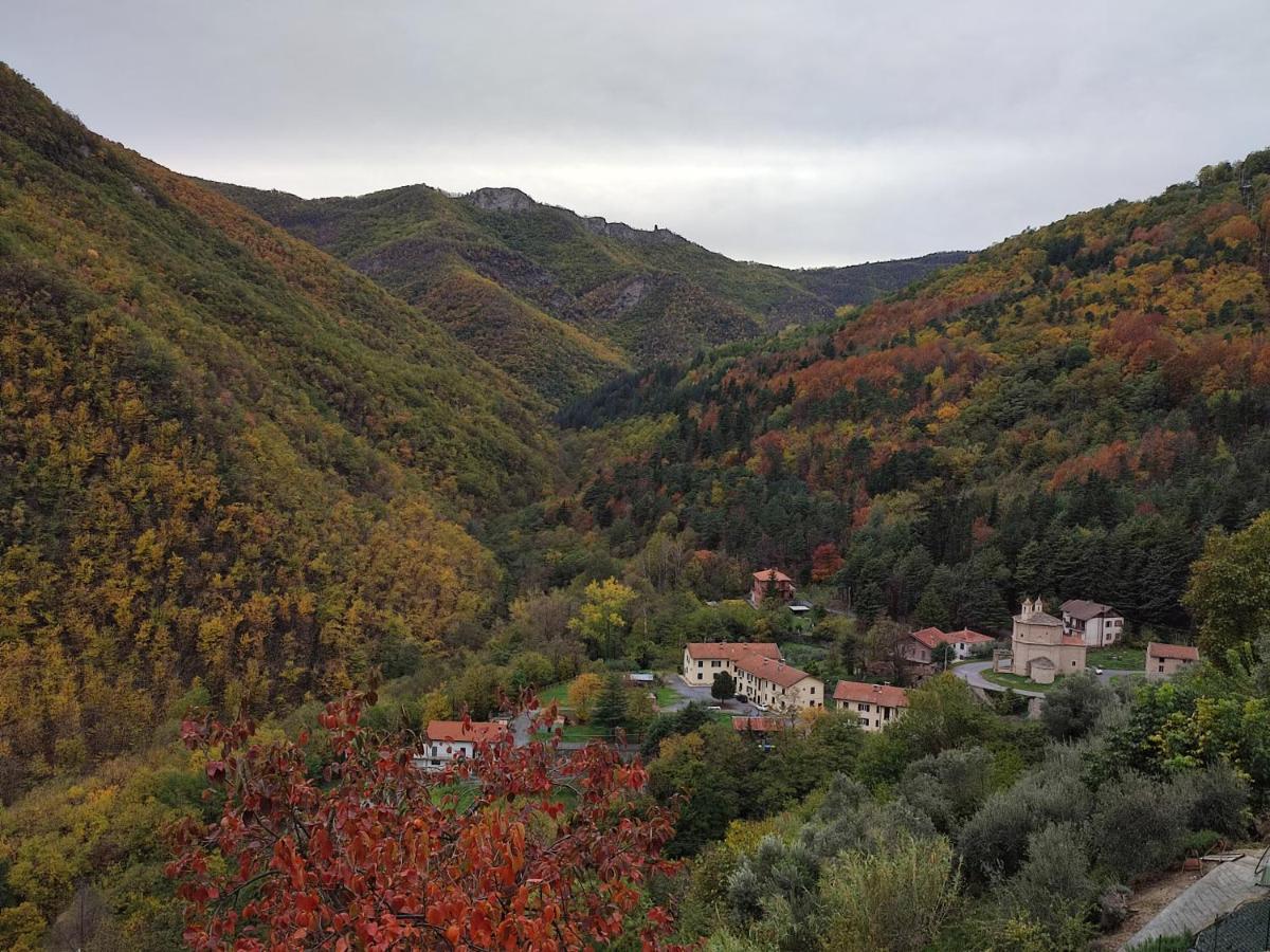Agriturismo Nonnamelia Nasino 外观 照片